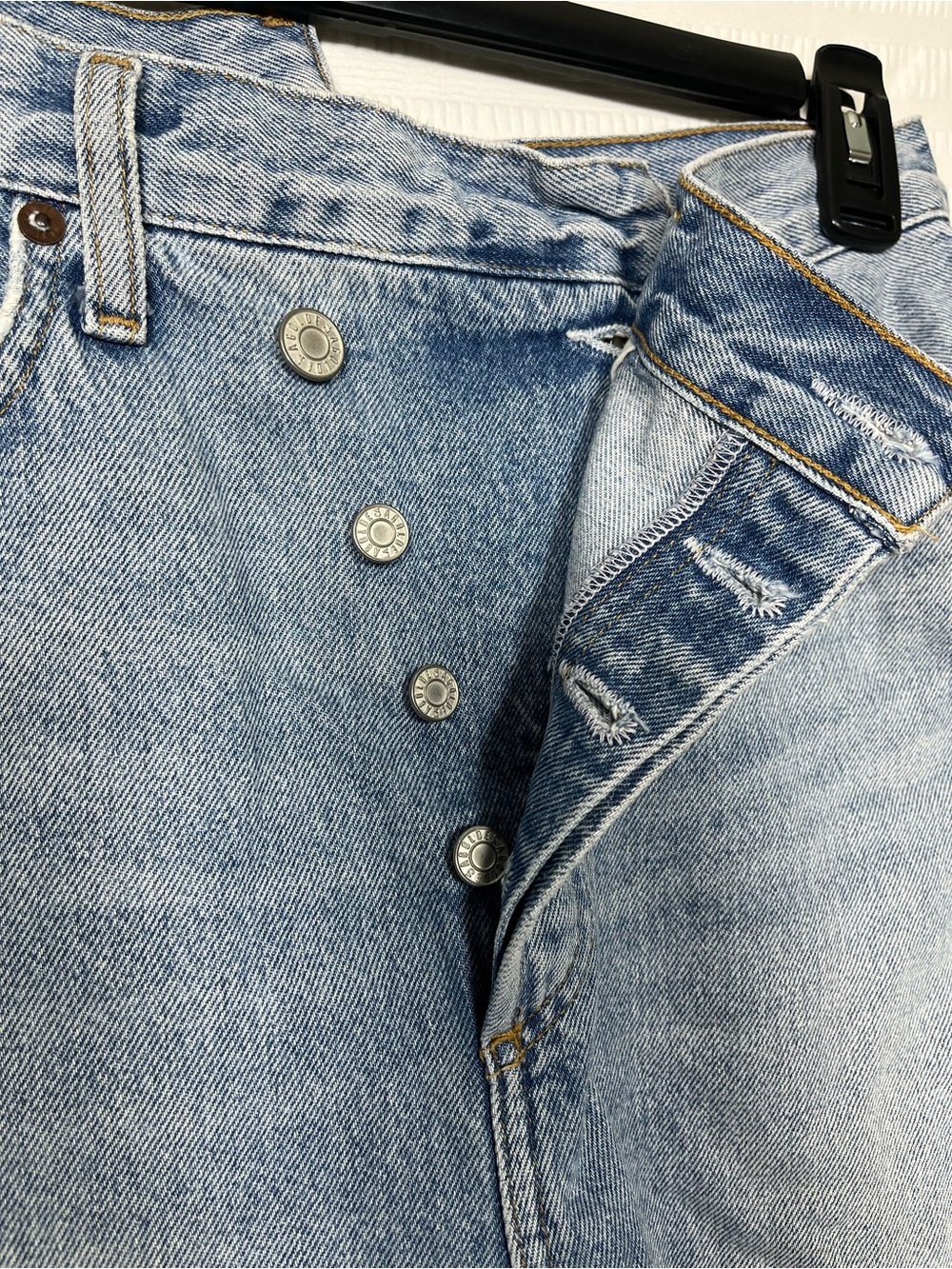 Agolde Criss Cross Light Blue High-Rise Frayed Denim Shorts Size 26 - Picture 7 of 12